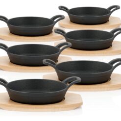 Gusseisen Servierpfännchen mit Holzunterlage